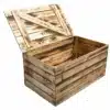 große holztruhe-geflammt