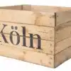 Holzkiste mit Aufdruck Köln