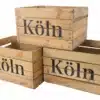 Holzkiste mit Aufdruck Köln