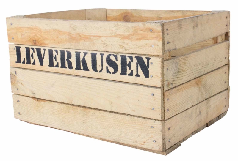 Holzkiste mit Aufdruck Leverkusen