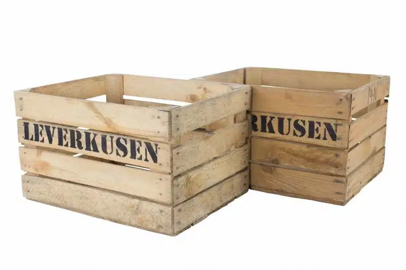 Holzkiste mit Aufdruck Leverkusen