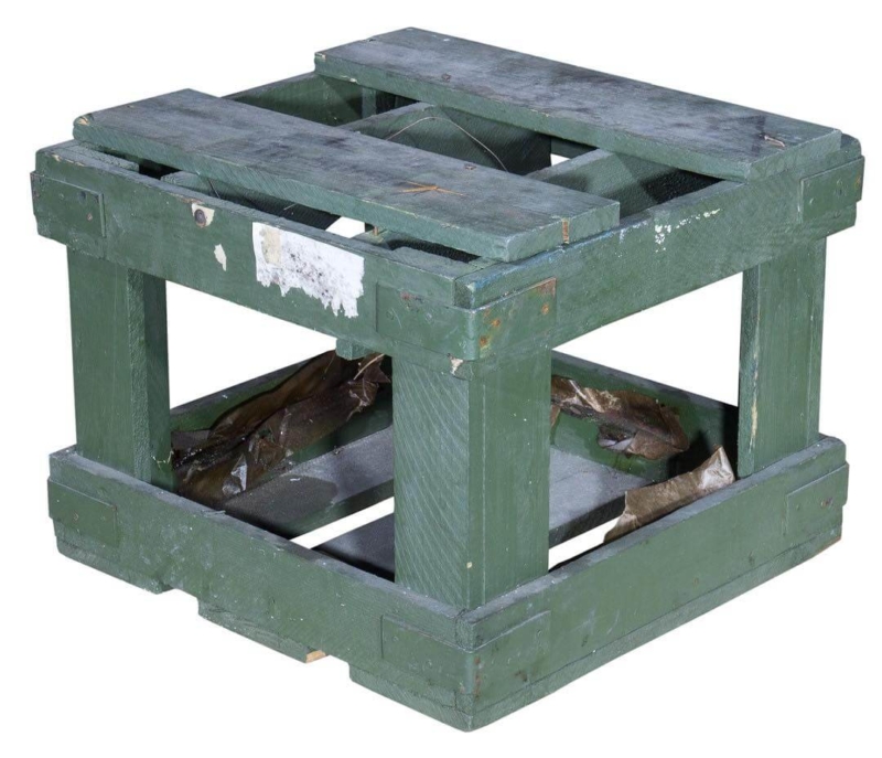 Munitionskiste in grün aus Holz