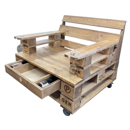 Paletten Tisch auf Rollen mit Getränkehalter  Diy wood pallet projects,  Diy interior, Pallet table