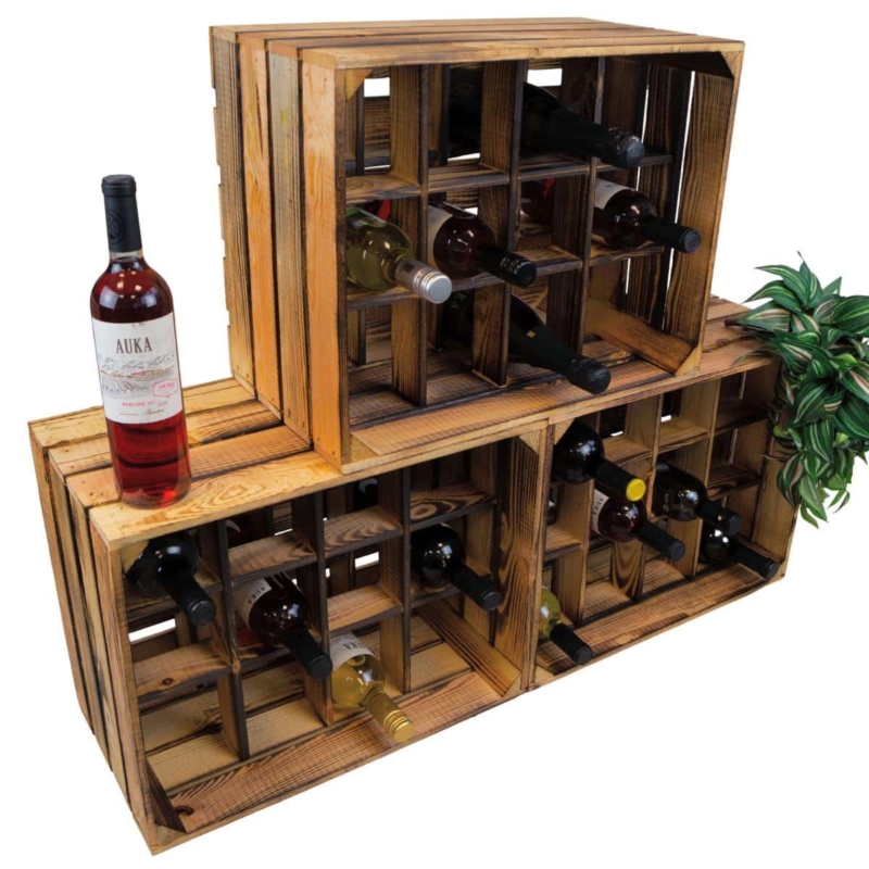 flaschenregal-aus-holz-weinkisten-weinregal-geflammt