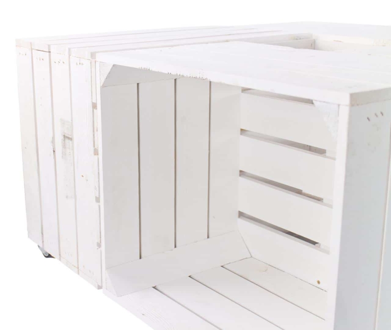 weisser-holzkisten-moebel-tisch-couchtisch-aus-kisten-holz