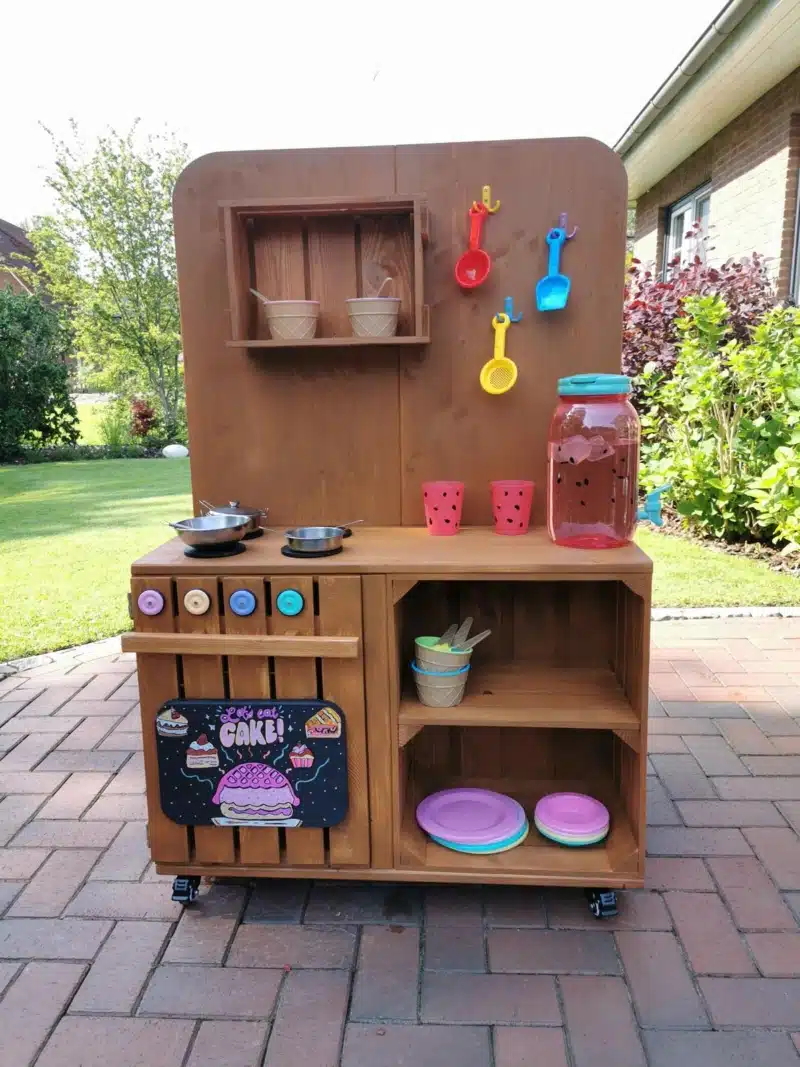 matschkuche-diy-outdoor-kinder-selber-bauen