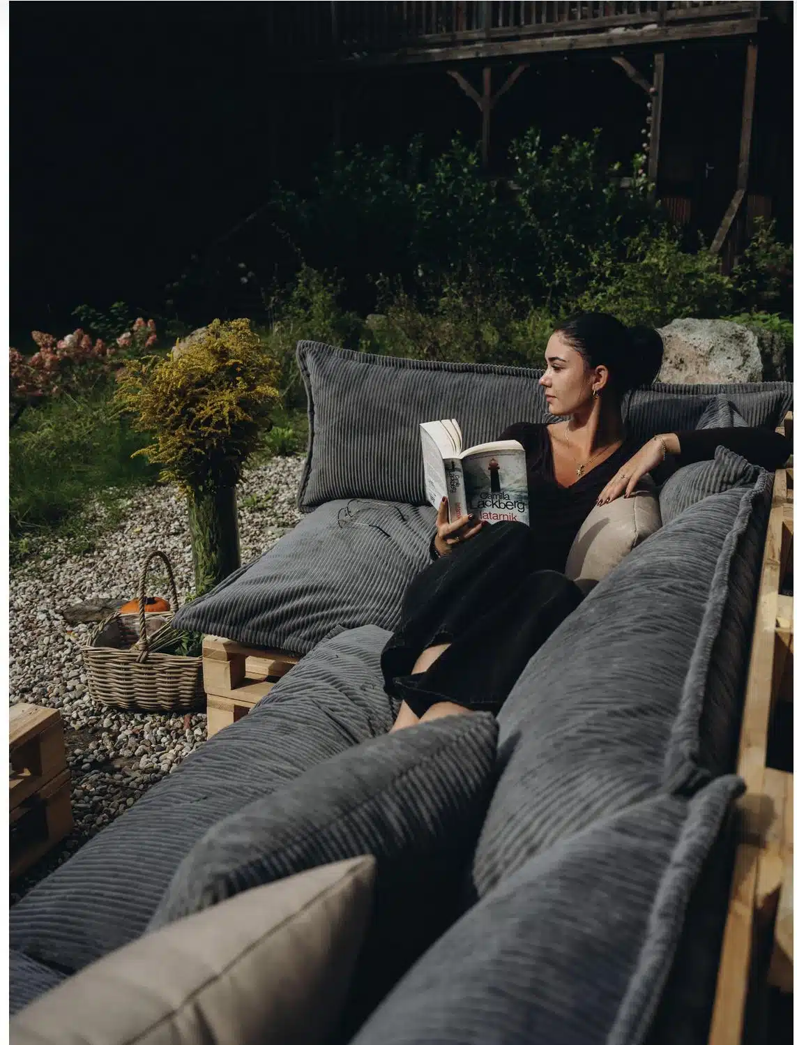 premium-palettenkissen-fuer-palettensofa-paletten-lounge-moebel-outdoor-garten